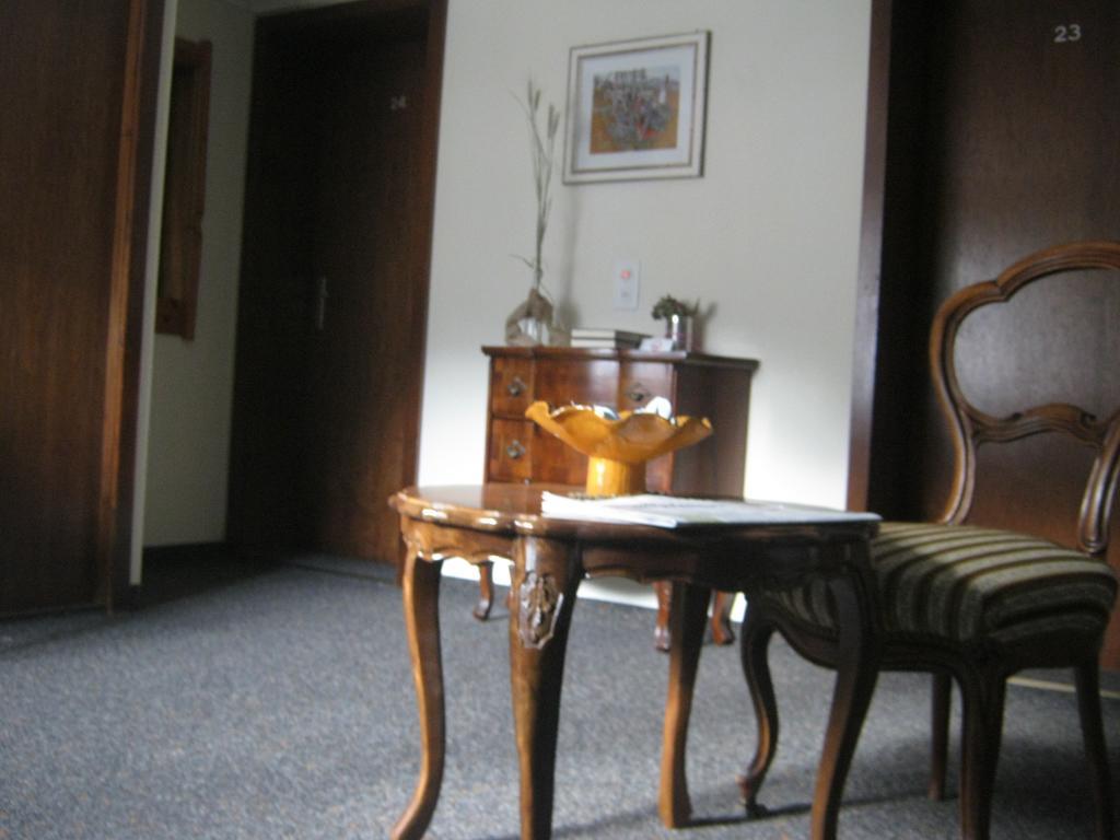 Hotel Garni Ursalina บัดรากัซ ภายนอก รูปภาพ