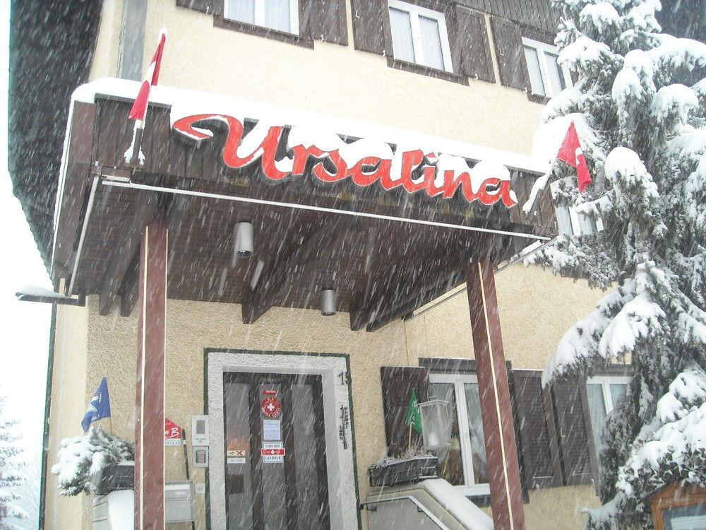 Hotel Garni Ursalina บัดรากัซ ภายนอก รูปภาพ