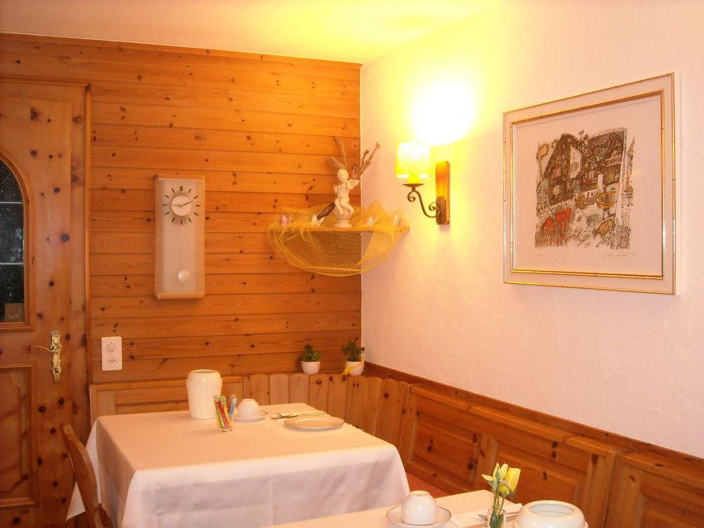Hotel Garni Ursalina บัดรากัซ ภายนอก รูปภาพ