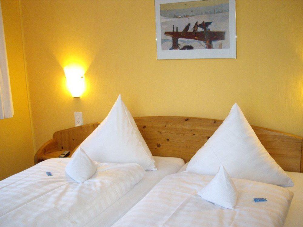 Hotel Garni Ursalina บัดรากัซ ภายนอก รูปภาพ