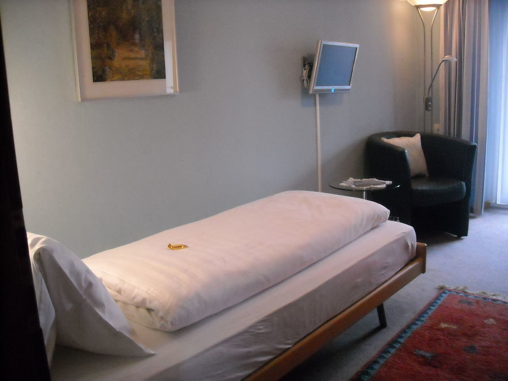 Hotel Garni Ursalina บัดรากัซ ภายนอก รูปภาพ